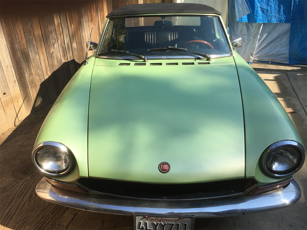 Fiat-124-sport-spider-cs-1972-Yellow-Black-1