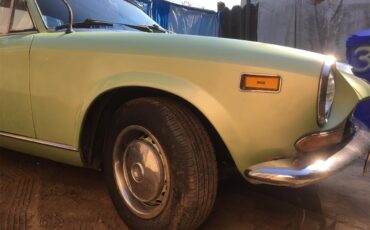Fiat-124-sport-spider-cs-1972-Yellow-Black-3