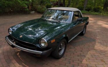 Fiat-2000-spider-1979-Green-24