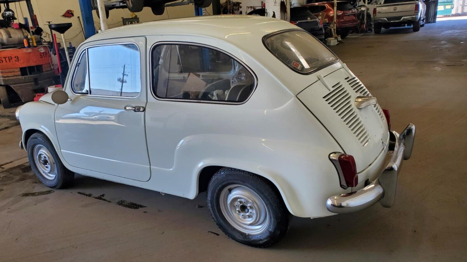 Fiat-600D-1967-Coupe-13