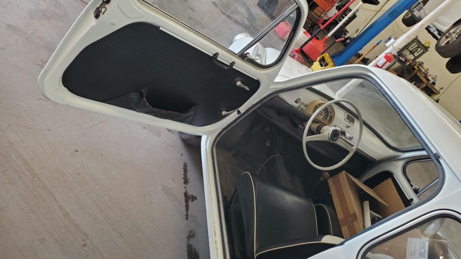 Fiat-600D-1967-Coupe-6