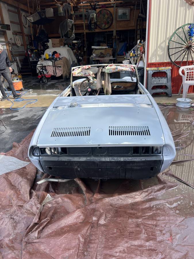 Fiat-850-spider-bertone-1972-white-6