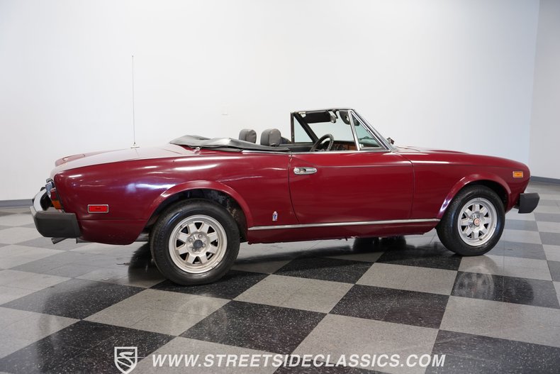 Fiat-Spider-1979-Burgundy-Burgundy-12
