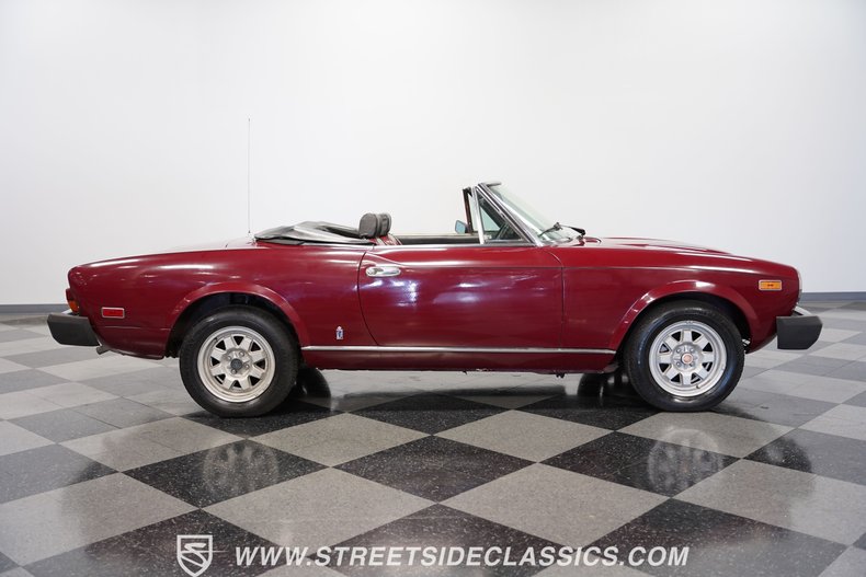 Fiat-Spider-1979-Burgundy-Burgundy-13
