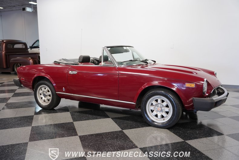 Fiat-Spider-1979-Burgundy-Burgundy-14