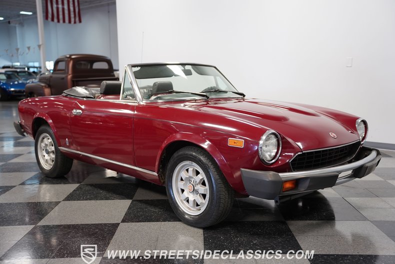 Fiat-Spider-1979-Burgundy-Burgundy-15