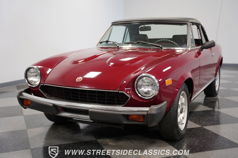 Fiat-Spider-1979-Burgundy-Burgundy-18