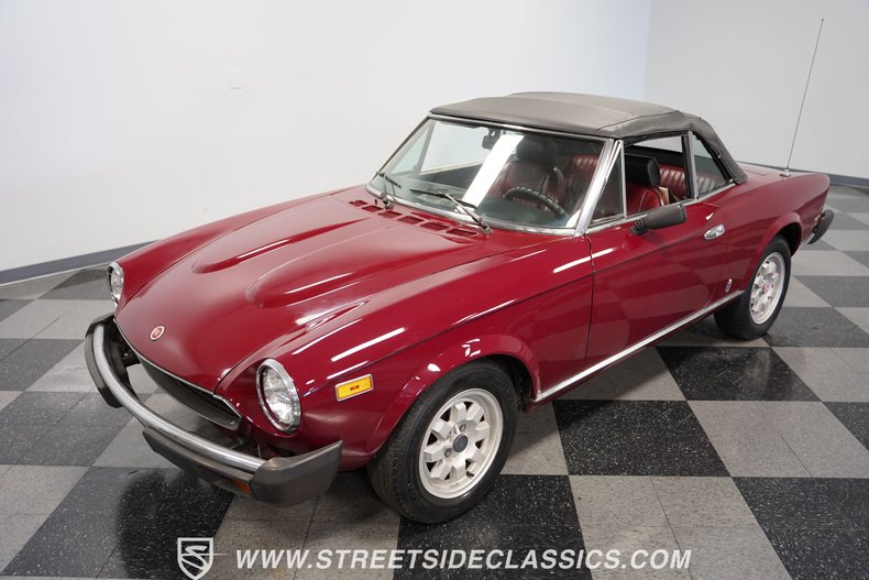 Fiat-Spider-1979-Burgundy-Burgundy-19