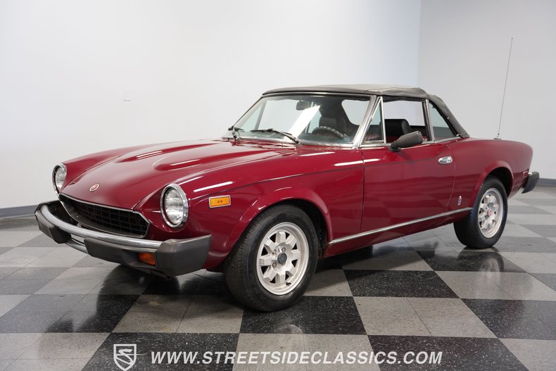Fiat-Spider-1979-Burgundy-Burgundy-3