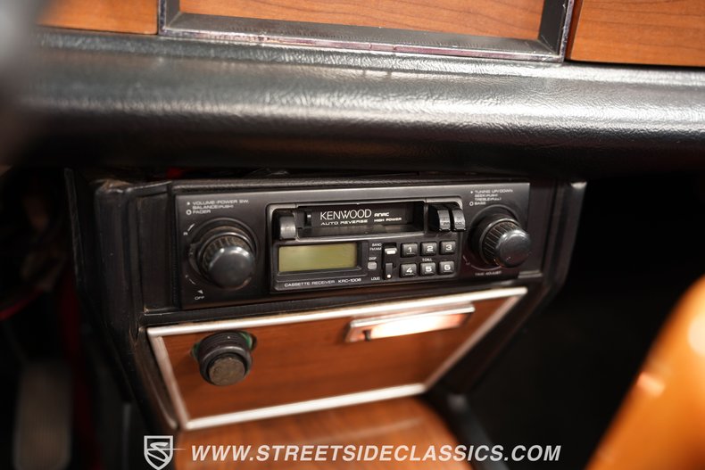 Fiat-Spider-1979-Burgundy-Burgundy-42