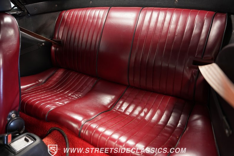 Fiat-Spider-1979-Burgundy-Burgundy-47