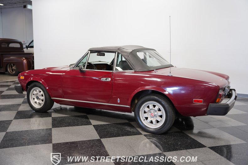 Fiat-Spider-1979-Burgundy-Burgundy-5