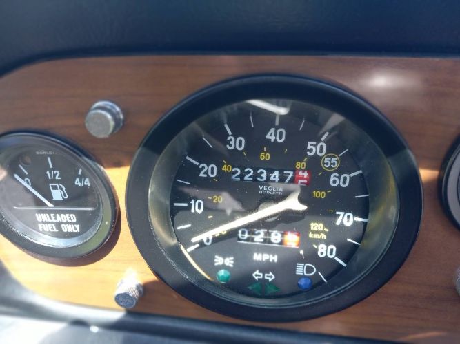 Fiat-Spider-1980-White-Blue-10