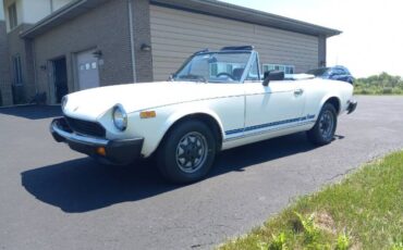 Fiat-Spider-1980-White-Blue