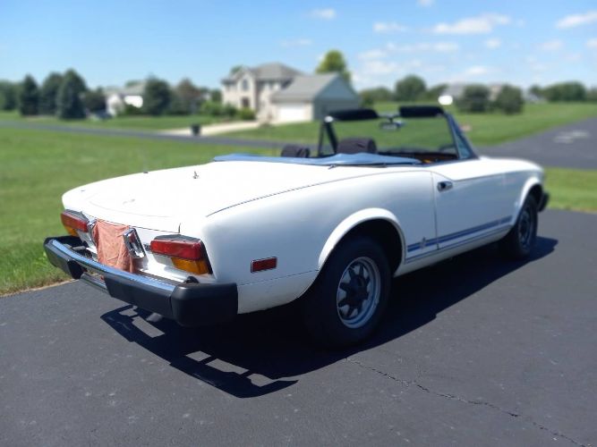 Fiat-Spider-1980-White-Blue-9