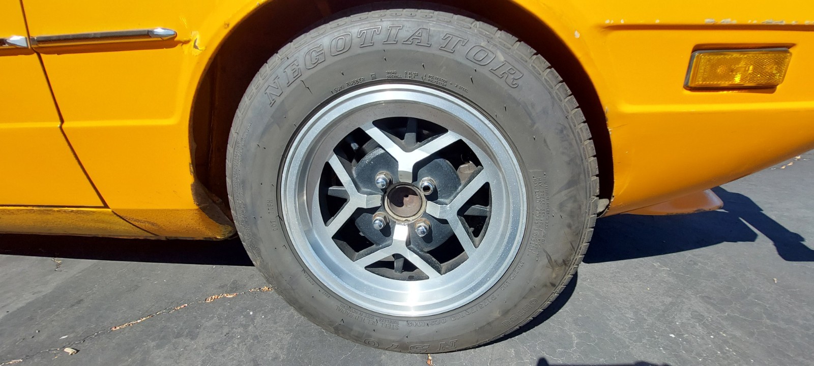 Fiat-X-19-1975-Convertible-16
