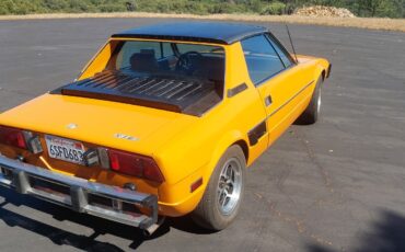 Fiat-X-19-1975-Convertible-3