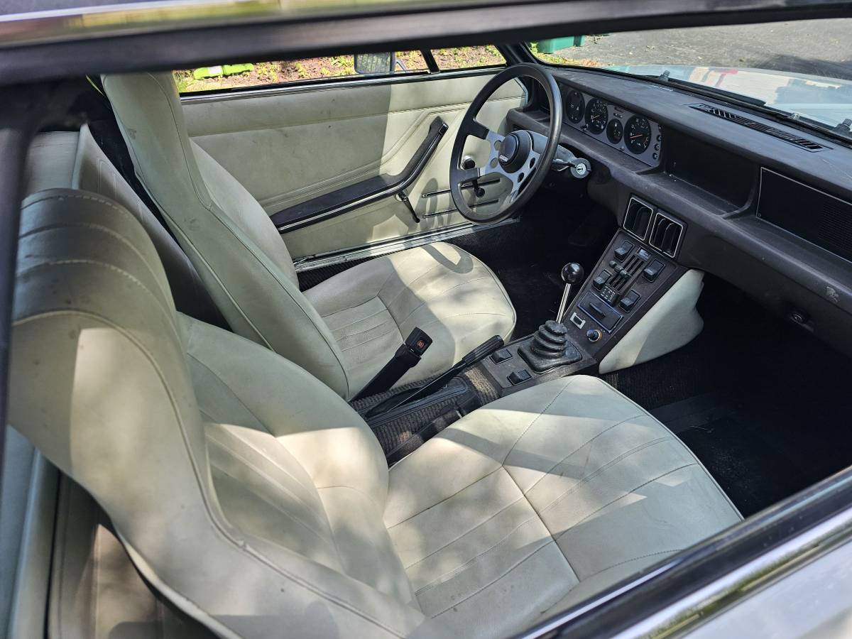 Fiat-x-19-bertone-1977-white-10