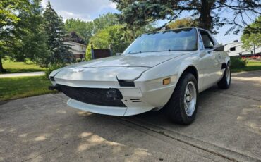 Fiat-x-19-bertone-1977-white-4