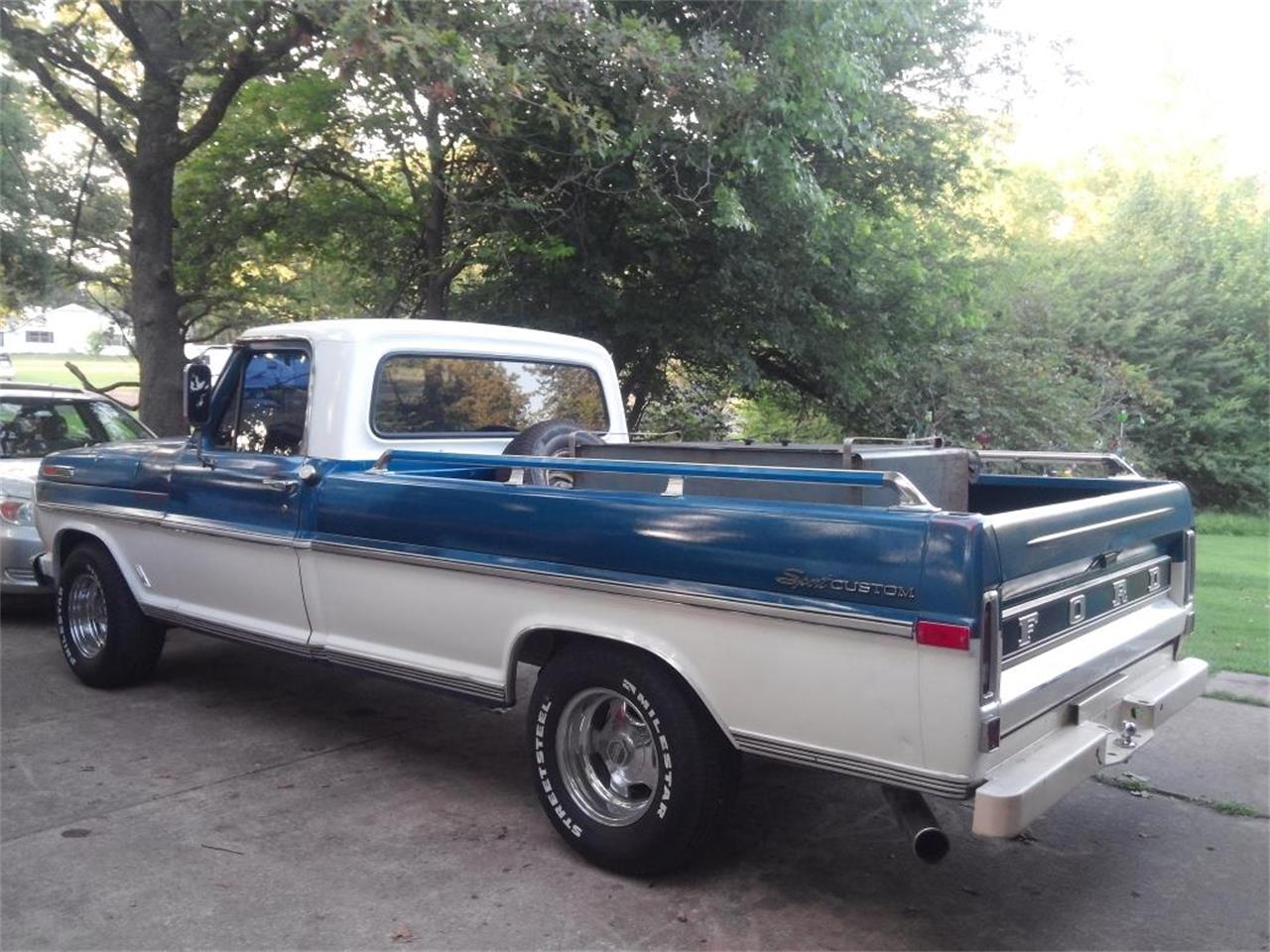 Ford-12-ton-pickup-1971-BlueWhite-Blue-1