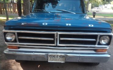 Ford-12-ton-pickup-1971-BlueWhite-Blue-2
