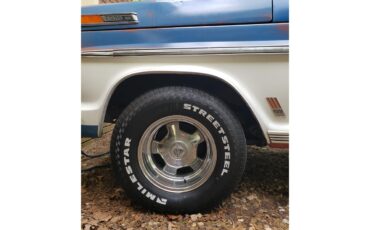 Ford-12-ton-pickup-1971-BlueWhite-Blue-9