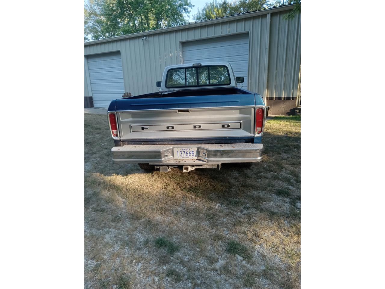 Ford-12-ton-pickup-1976-BlueSilver-Blue-6