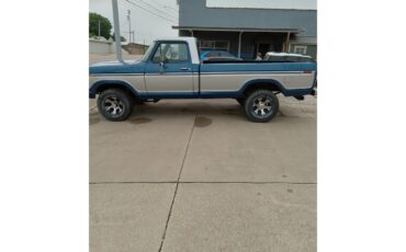 Ford-12-ton-pickup-1976-BlueSilver-Blue-7