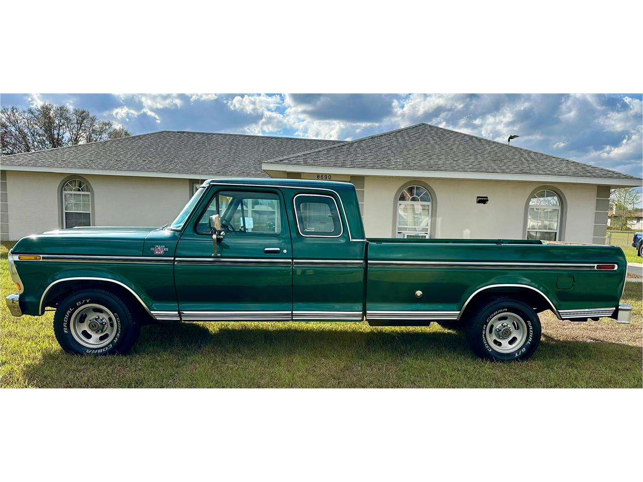 Ford-12-ton-pickup-1978-Green-Green-10