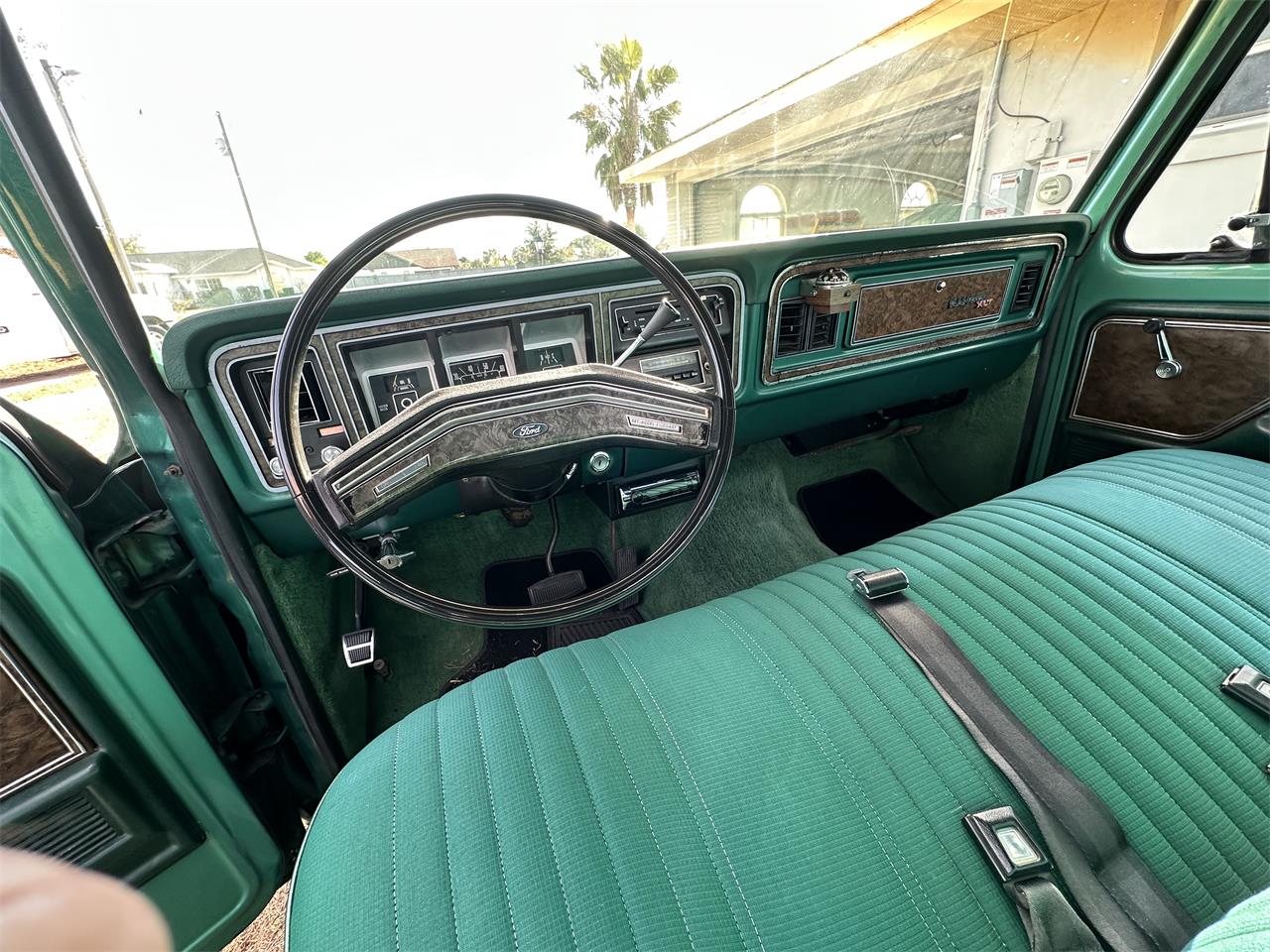 Ford-12-ton-pickup-1978-Green-Green-12