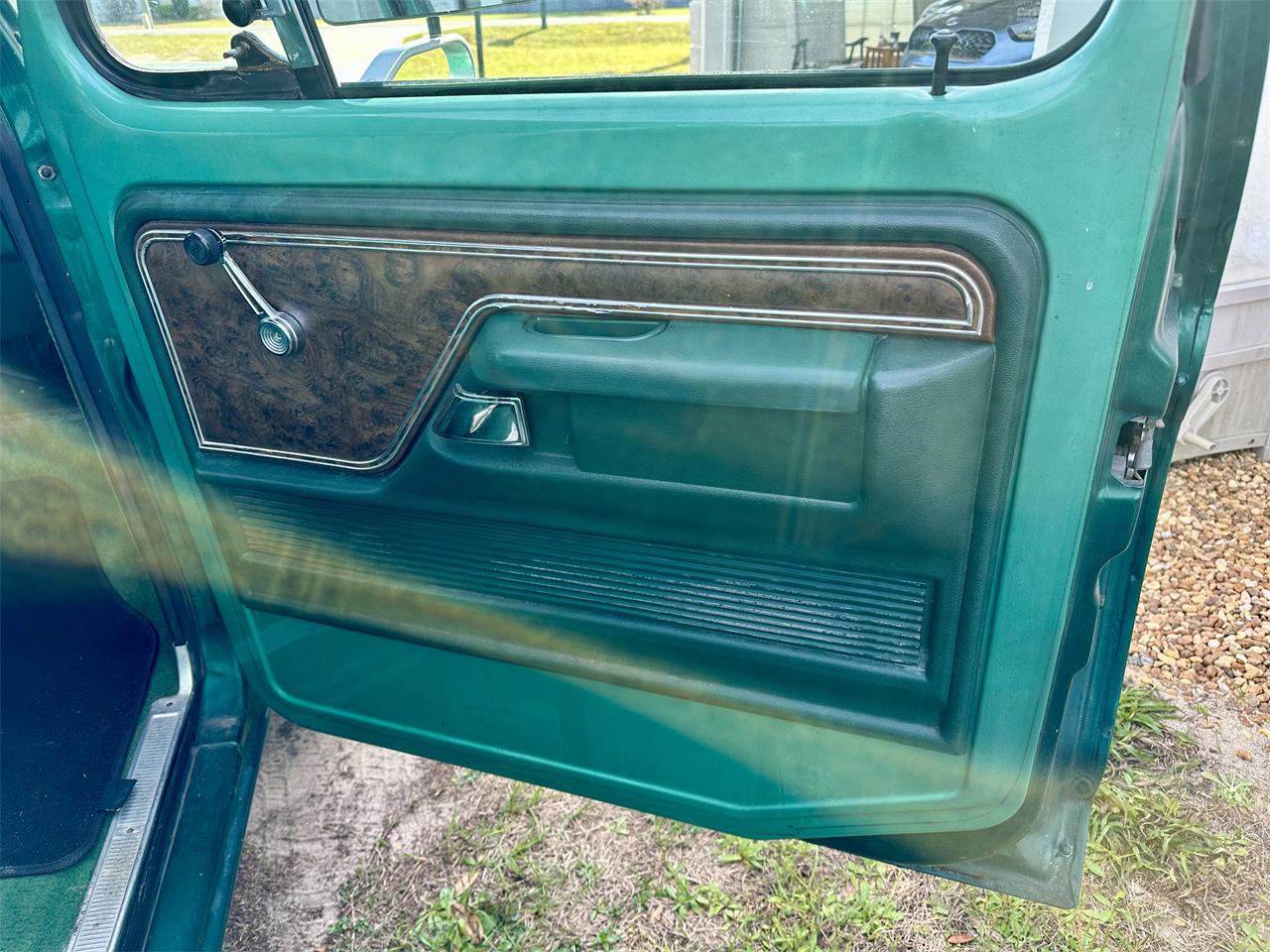 Ford-12-ton-pickup-1978-Green-Green-15
