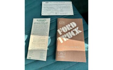 Ford-12-ton-pickup-1978-Green-Green-23