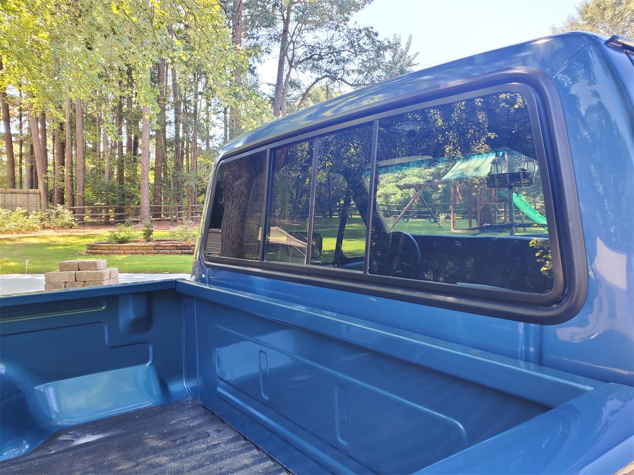 Ford-12-ton-pickup-1984-Blue-Blue-15