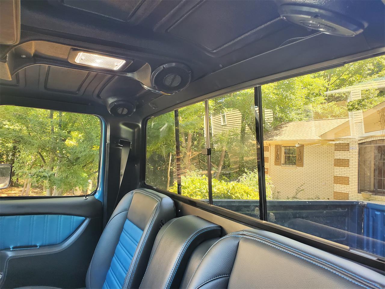 Ford-12-ton-pickup-1984-Blue-Blue-26