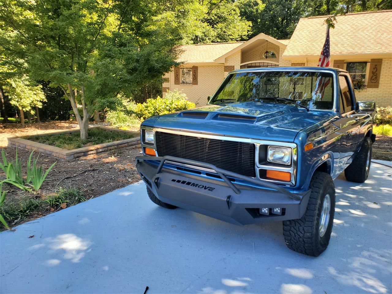 Ford-12-ton-pickup-1984-Blue-Blue-5