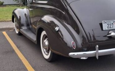 Ford-1938-brown-21
