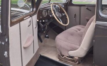 Ford-1938-brown-5