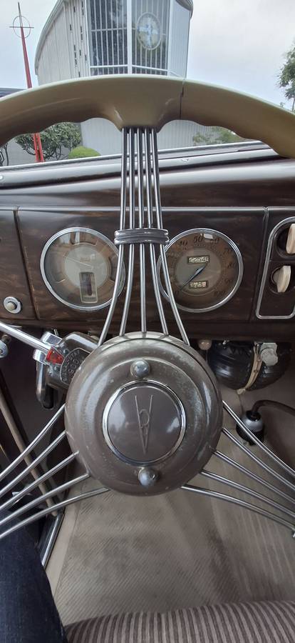 Ford-1938-brown-9