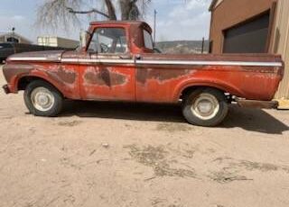 Ford-1962-red-1