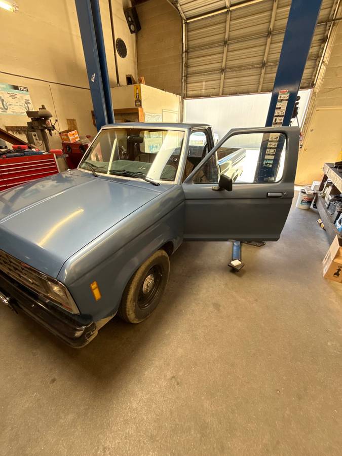 Ford-1988-blue-1