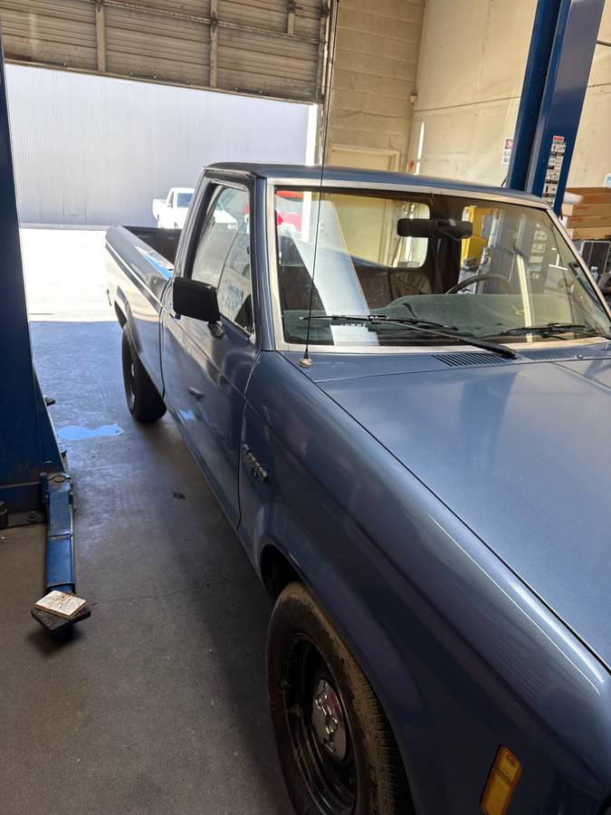 Ford-1988-blue-2