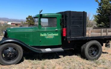 Ford-1ton-1932-green-1
