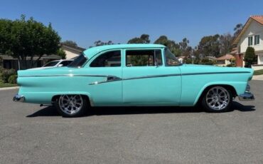 Ford-2-door-1956-turquoise-tan-1