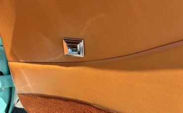 Ford-2-door-1956-turquoise-tan-10