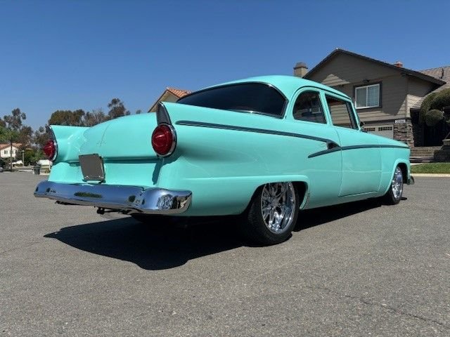 Ford-2-door-1956-turquoise-tan-16