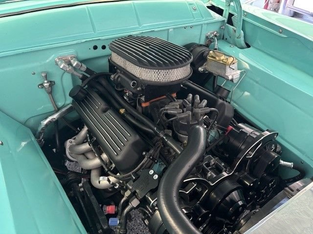 Ford-2-door-1956-turquoise-tan-23