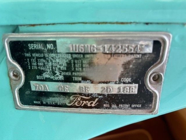Ford-2-door-1956-turquoise-tan-24