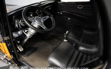 Ford-3-window-1934-Black-Black-3