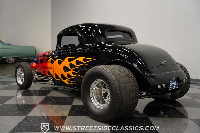 Ford-3-window-1934-Black-Black-6
