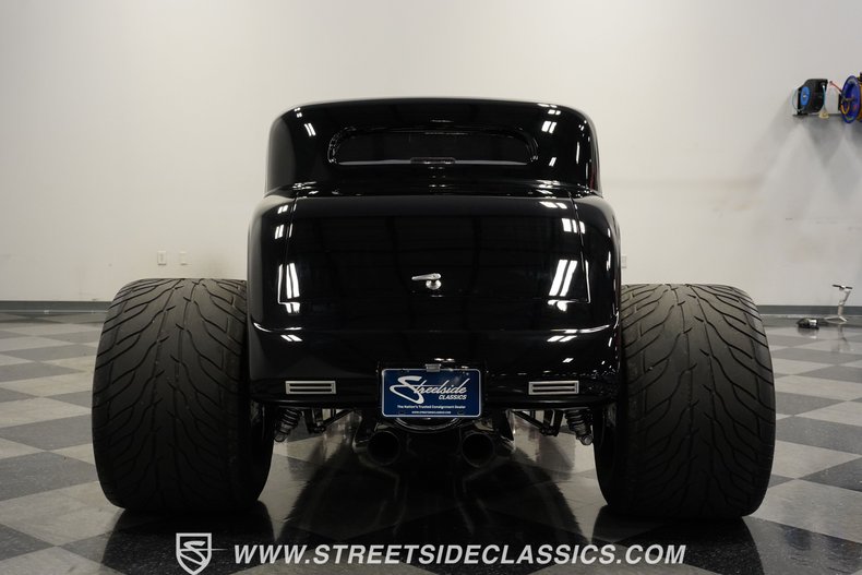Ford-3-window-1934-Black-Black-9